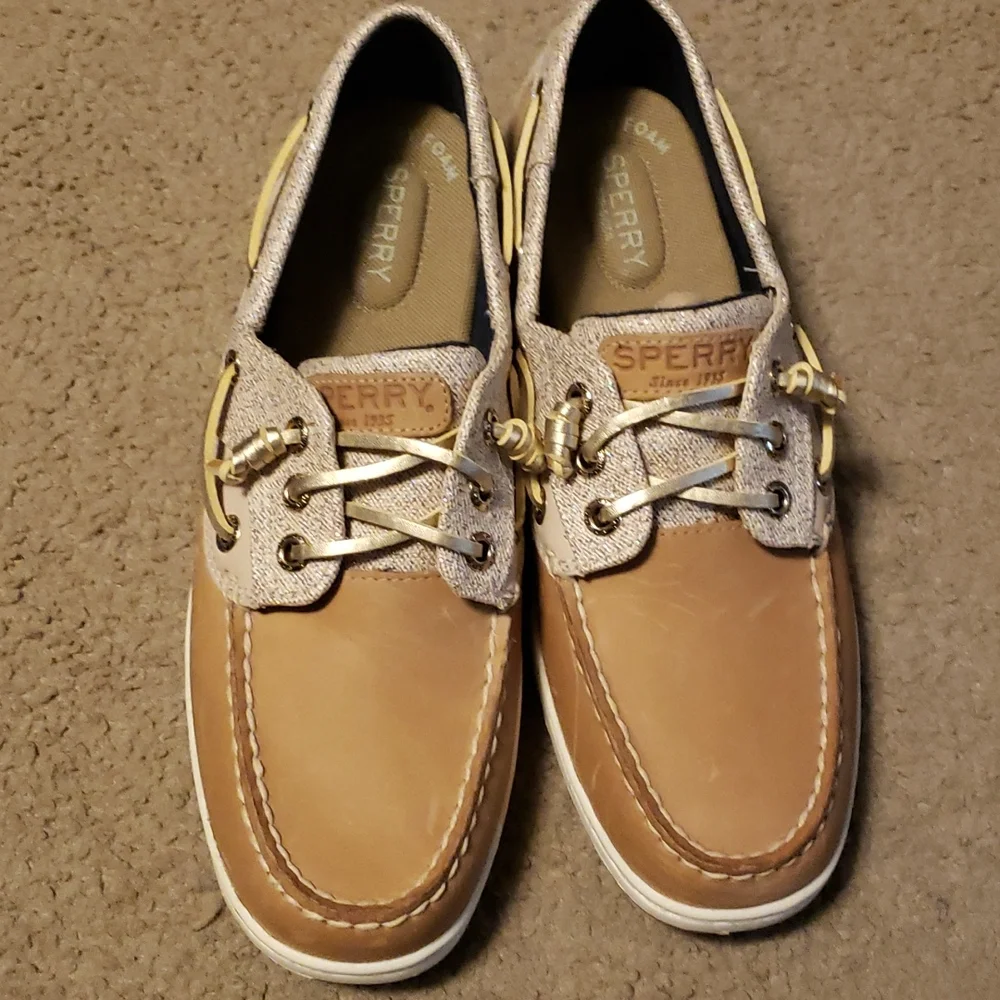 Sperry - Picture 2 of 2